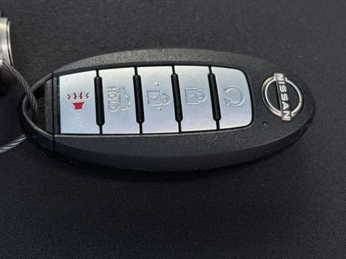 Used 2025 Nissan Altima 2.5 SV FWD image 21