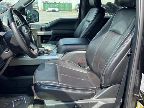 Used 2019 Ford F150 Lariat w/ Equipment Group 502A Luxury AWD/4WD image 5