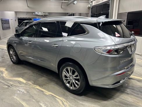 Used 2023 Buick Enclave Avenir w/ Avenir Technology Package image 38
