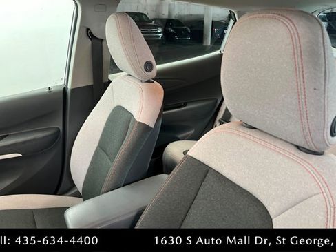 Used 2018 Chevrolet Bolt LT FWD image 16
