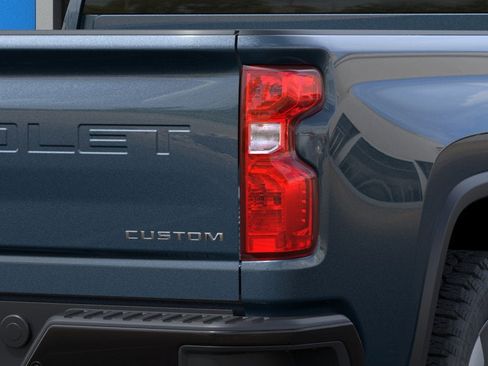 New 2026 Chevrolet Silverado 2500 Custom w/ Custom Value Package AWD/4WD image 11