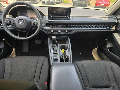 Used 2024 Honda Accord EX image 5