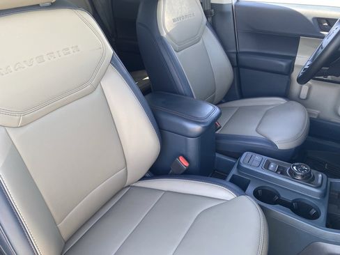 Used 2025 Ford Maverick Lariat AWD/4WD image 9