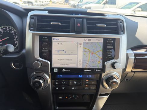 Used 2021 Toyota 4Runner Limited AWD/4WD image 23