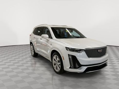 Certified 2020 Cadillac XT6 Premium Luxury w/ Platinum Package image 13