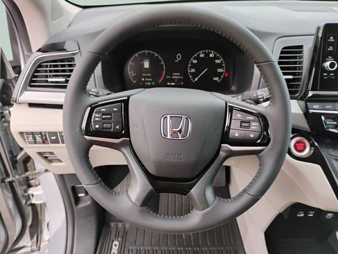 New 2026 Honda Odyssey Touring image 36