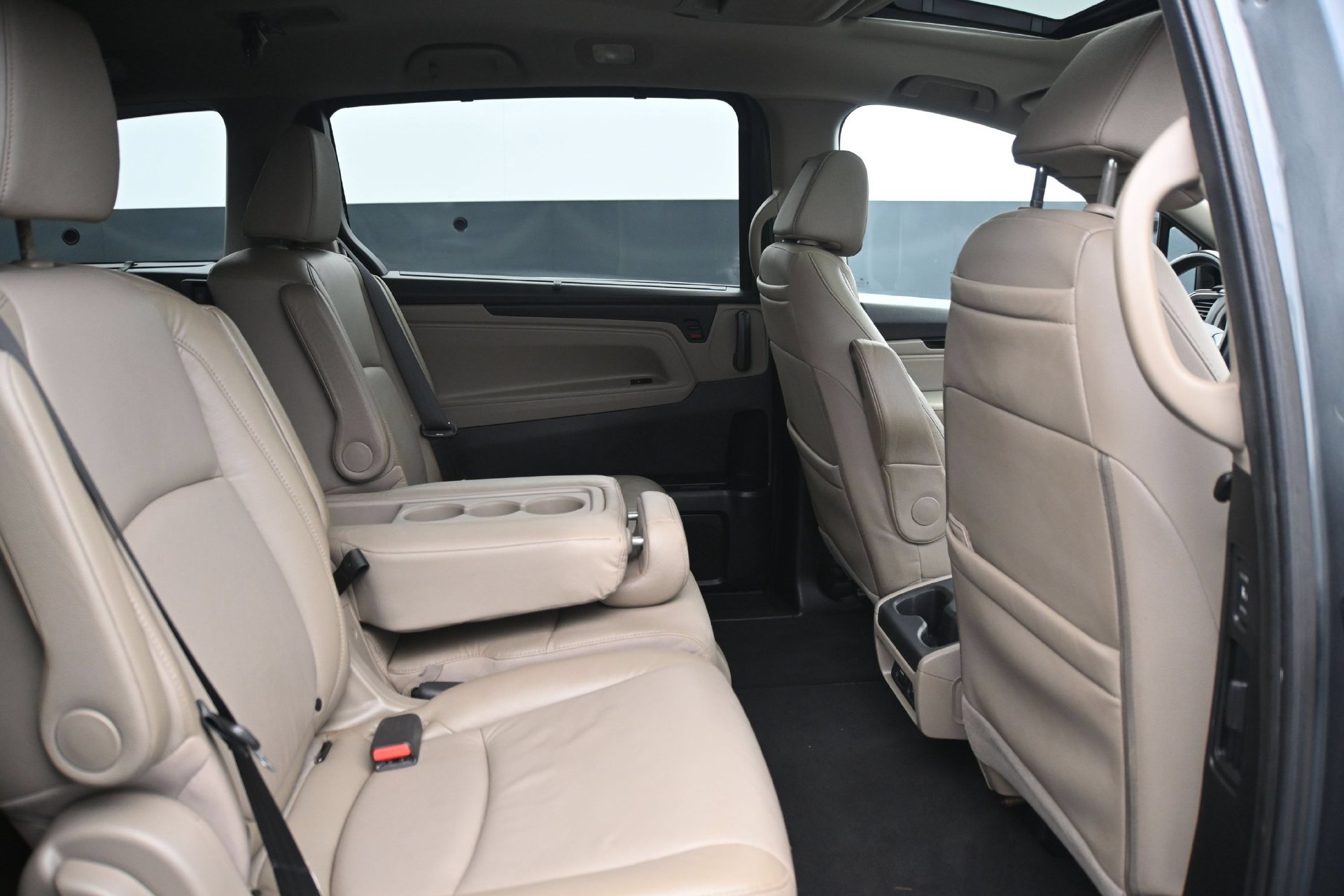 Used 2019 Honda Odyssey Elite image 14