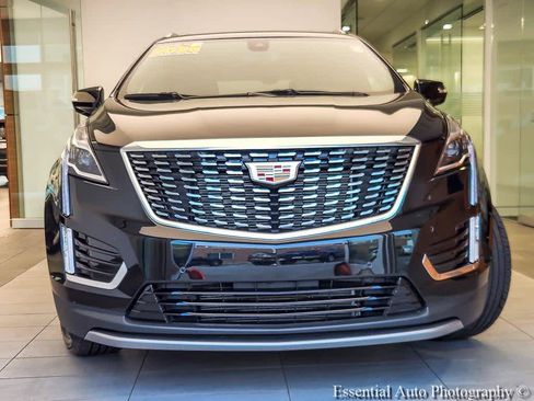 Certified 2025 Cadillac XT5 Premium Luxury w/ LPO, Floor Liner Package AWD/4WD image 5
