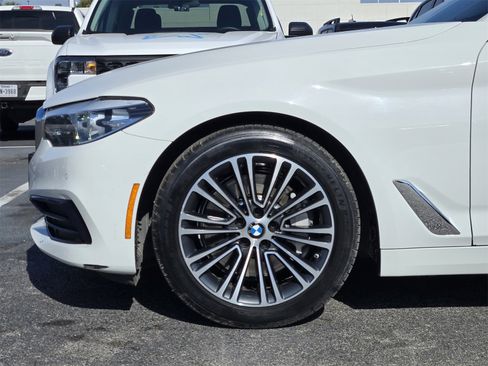 Used 2019 BMW 530i w/ Convenience Package image 8