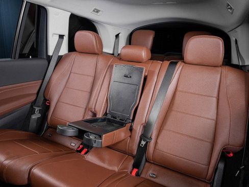 New 2026 Mercedes-Benz GLS 450 4MATIC image 32