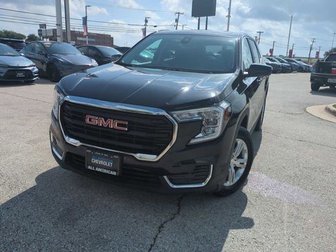 Used 2024 GMC Terrain SLE AWD/4WD image 1