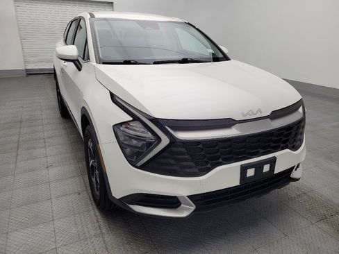 Used 2023 Kia Sportage LX AWD/4WD image 14