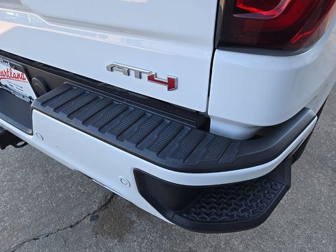 Used 2021 GMC Sierra 1500 AT4 w/ AT4 Value Package AWD/4WD image 24
