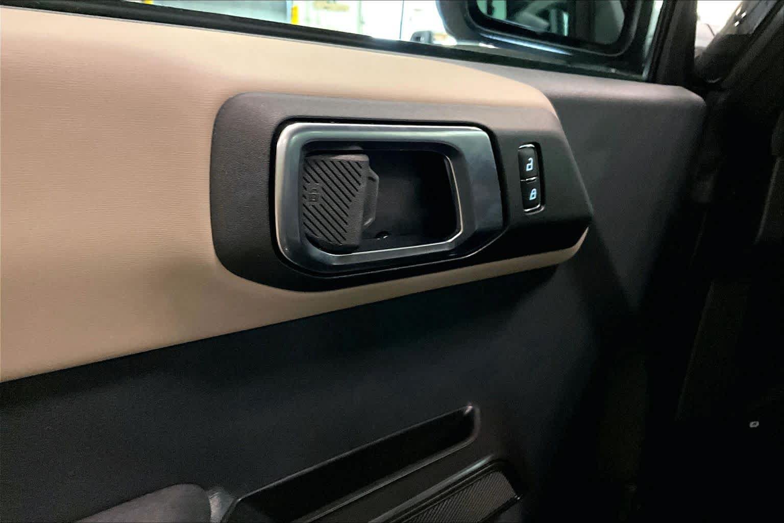 Used 2024 Ford Bronco Wildtrak AWD/4WD image 34