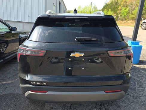 Used 2025 Chevrolet Equinox LT w/ Convenience Package II image 5