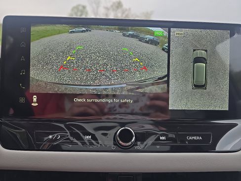 New 2025 Mitsubishi Outlander SEL image 21