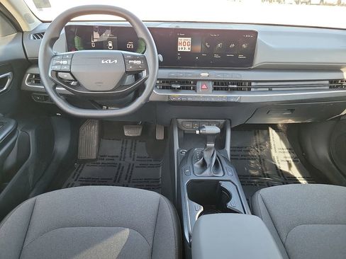 Used 2025 Kia K4 FWD image 10