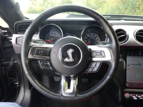 Used 2016 Ford Mustang GT image 14