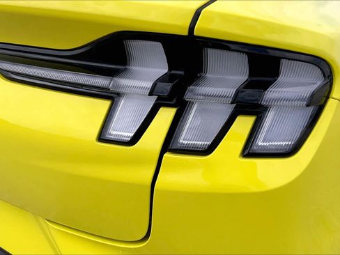 Used 2025 Ford Mustang Mach-E Select RWD image 29