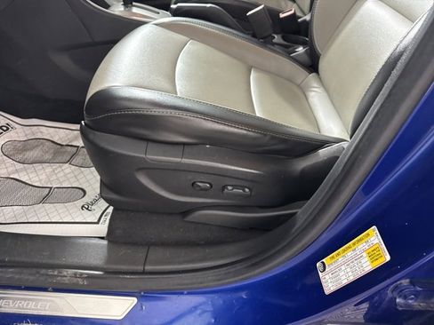 Used 2015 Chevrolet Trax LTZ image 22