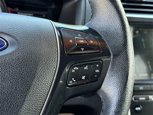 Used 2018 Ford Explorer Limited image 36