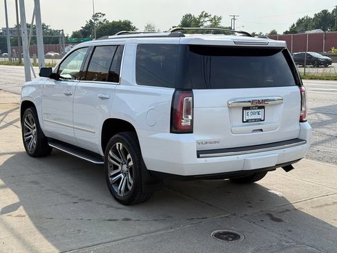 Used 2017 GMC Yukon Denali w/ Open Road Package AWD/4WD image 10