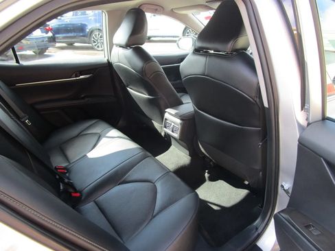 Used 2024 Toyota Camry XLE FWD image 14