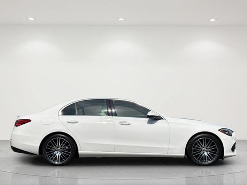 Used 2025 Mercedes-Benz C 300 Sedan image 6