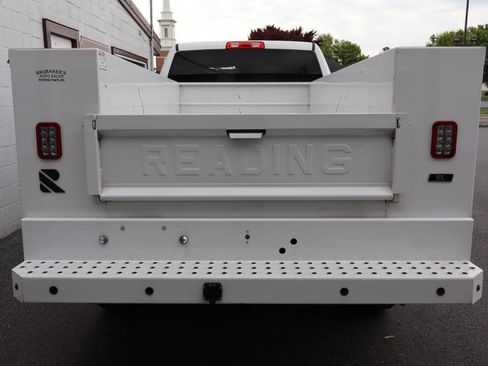 Used 2023 RAM 3500 Tradesman w/ Chrome Appearance Group AWD/4WD image 3