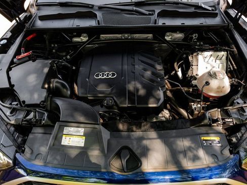 Used 2022 Audi Q5 2.0T Prestige w/ Prestige Package image 7