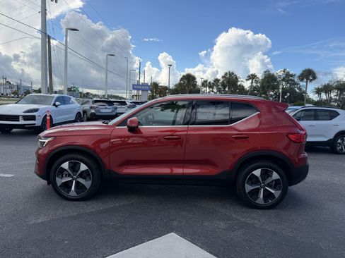 Used 2024 Volvo XC40 B5 Plus w/ Protection Package AWD/4WD image 6