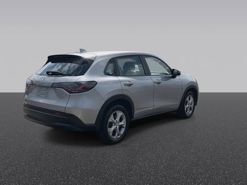 Used 2024 Honda HR-V LX image 8