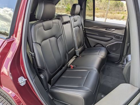 New 2026 Jeep Grand Cherokee Limited w/ Limited Altitude Package AWD/4WD image 44