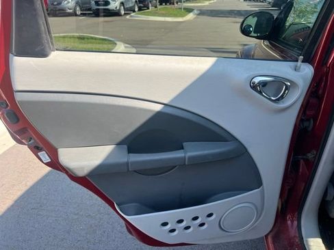 Used 2007 Chrysler PT Cruiser Touring FWD image 14