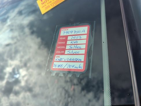 Certified 2023 Kia Seltos S image 5