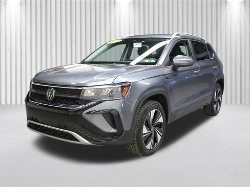 Used 2024 Volkswagen Taos SE AWD/4WD image 8