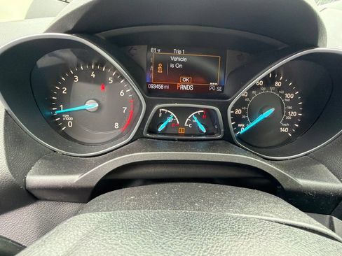 Used 2019 Ford Escape SE FWD image 14