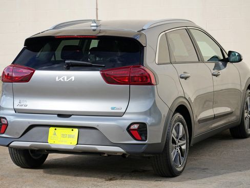 Used 2022 Kia Niro EX Premium FWD image 49