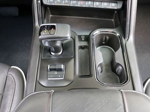 Used 2024 GMC Sierra 1500 AT4X w/ AT4X AEV Edition AWD/4WD image 36