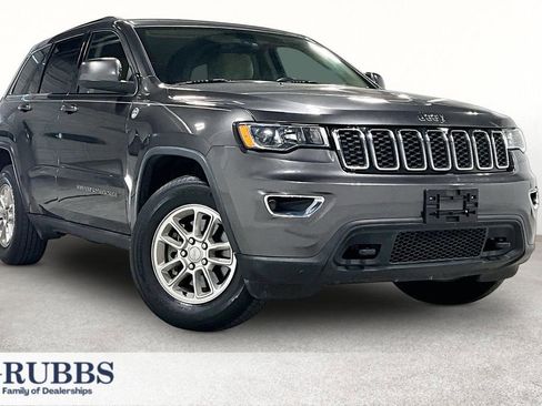 Used 2019 Jeep Grand Cherokee Laredo AWD/4WD image 1