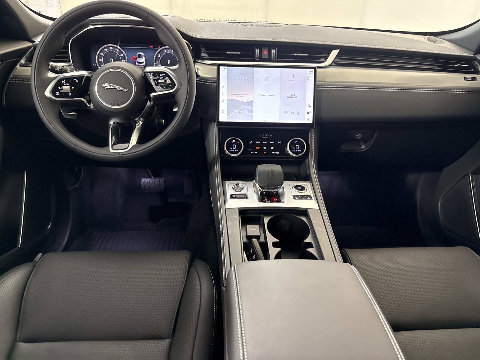 New 2026 Jaguar F-PACE R-Dynamic S AWD/4WD image 16
