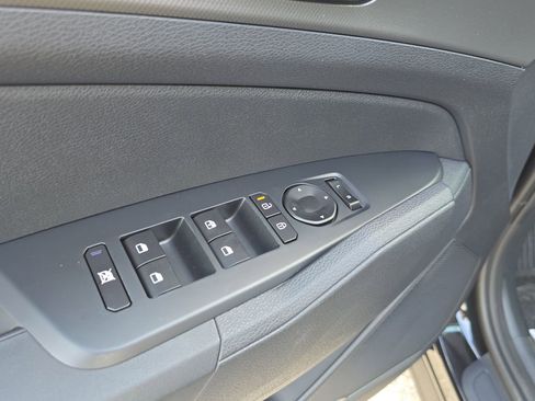 New 2026 Kia Sportage LX FWD image 19