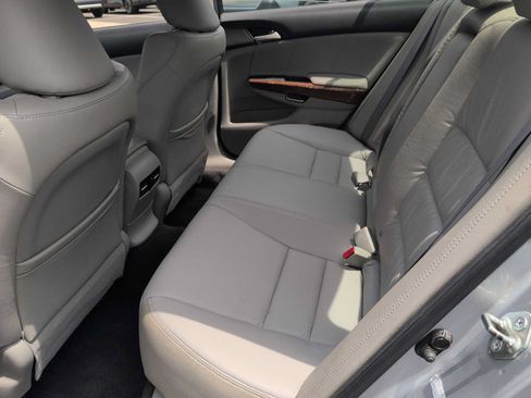 Used 2011 Honda Accord EX-L image 19