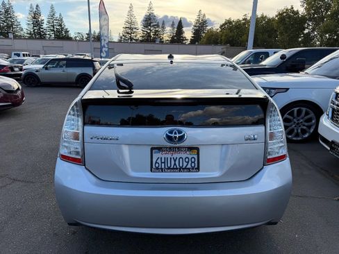 Used 2010 Toyota Prius Three image 5
