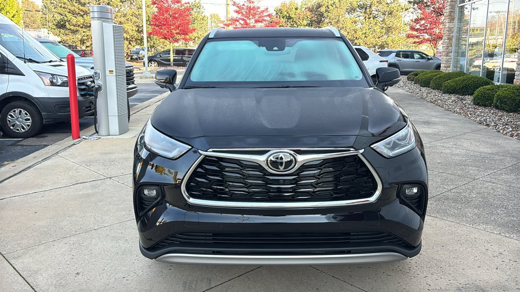 New 2026 Toyota Highlander Platinum AWD/4WD image 5