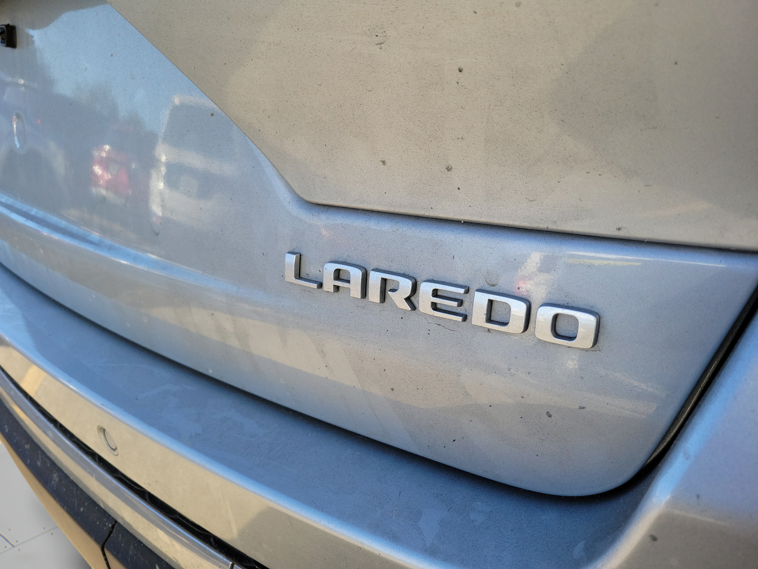 Certified 2025 Jeep Grand Cherokee Laredo RWD image 7