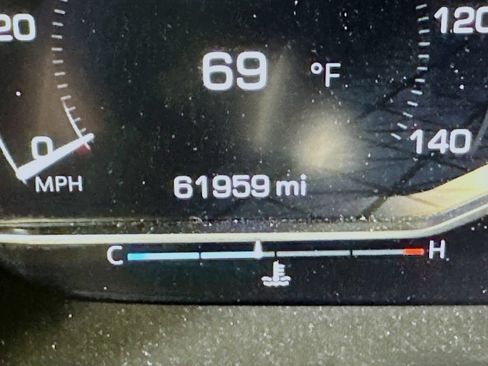Used 2023 GMC Yukon Denali Ultimate AWD/4WD image 37