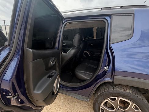 Used 2017 Jeep Renegade Limited AWD/4WD image 20