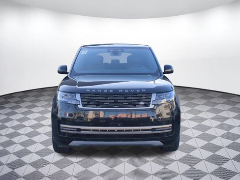 Used 2025 Land Rover Range Rover Long Wheelbase SE AWD/4WD image 8