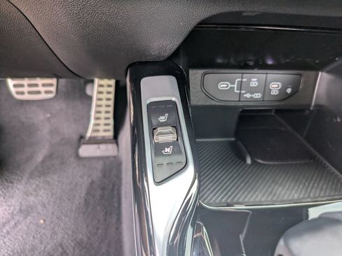 Certified 2026 Kia Sorento SX Prestige AWD/4WD image 31